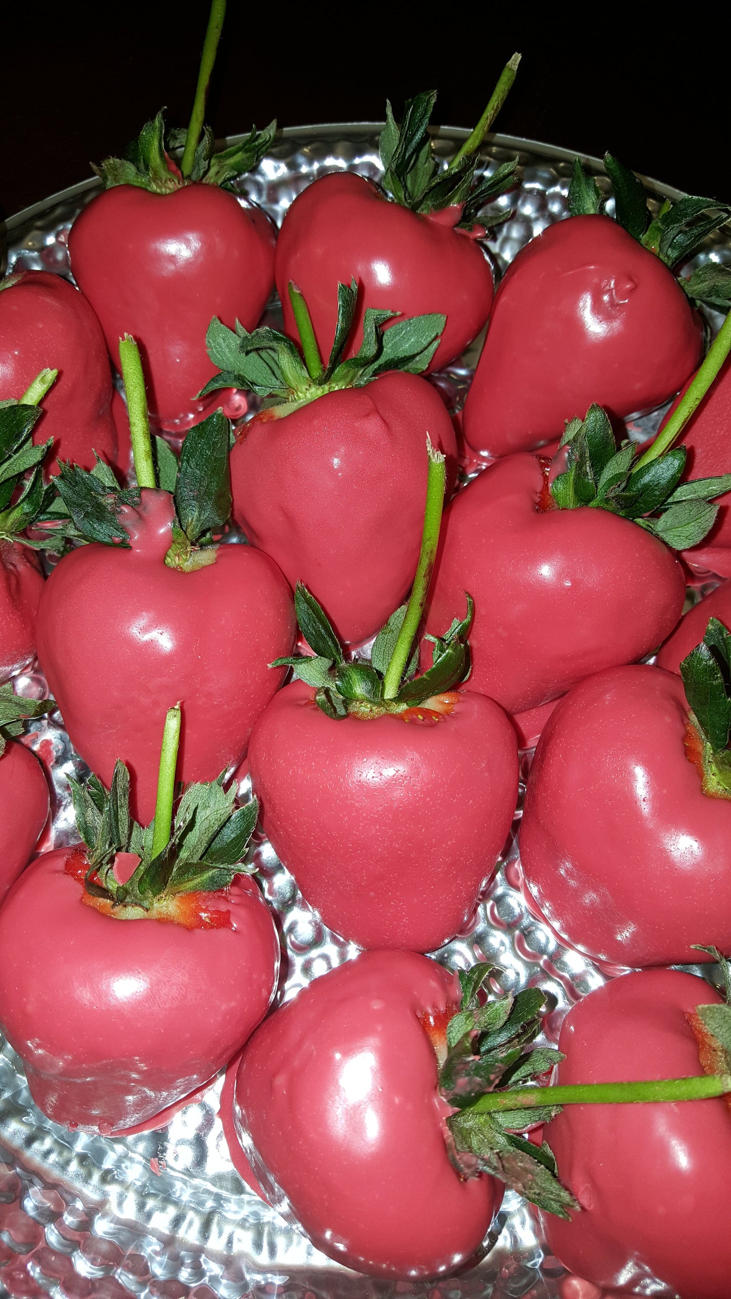 Strawberries - Chocolate Covered/Dipped (Red)