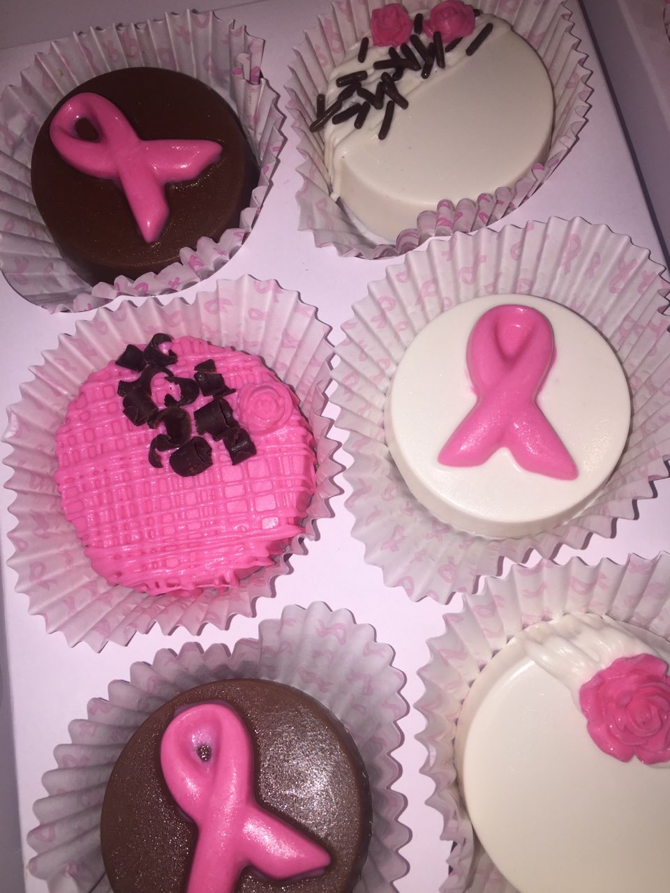 Oreo Cookies - Chocolate Covered/Dipped (Breast Cancer)