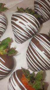 Strawberries - Chocolate Covered/Dipped (Milk)